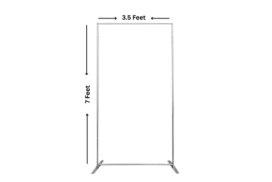 Rectangle arch medium frame with sizes on a white background.