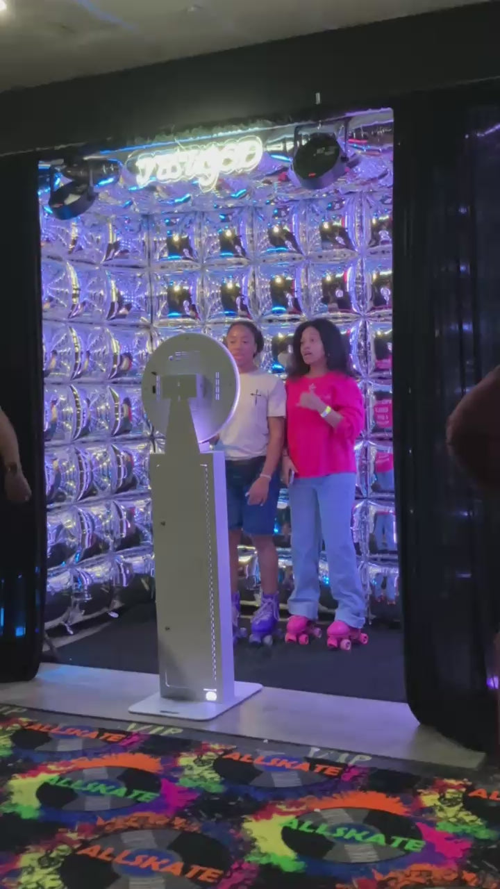 Video of Isiah58 roller rink with photo booth