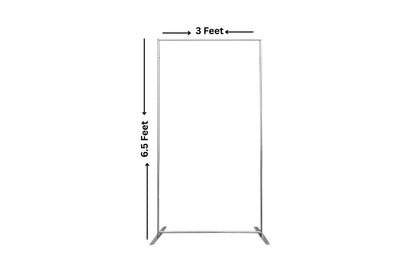 Rectangle arch small frame with sizes on a white background.